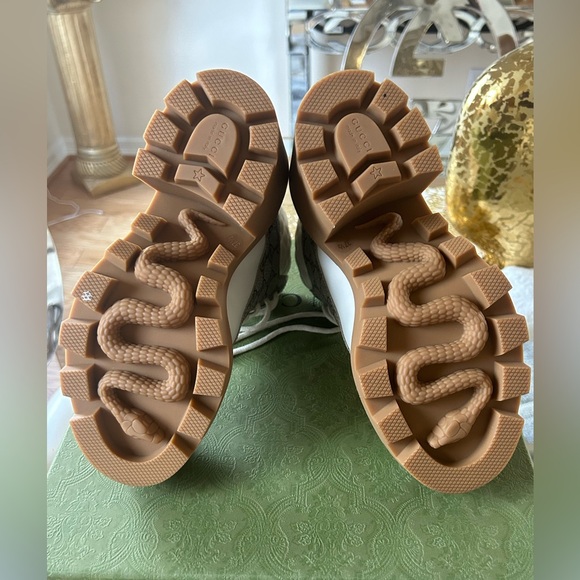New Gucci GG Monogram Boots - Picture 4 of 4